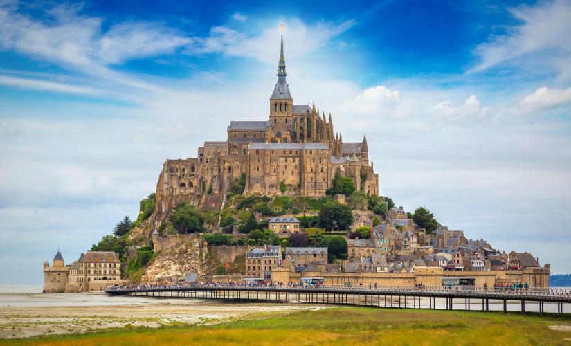 Private Giverny and Honfleur Tour (Vacations To Go Singles)