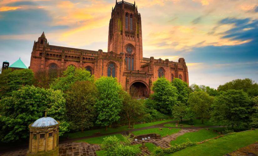 Small Group Panoramic Liverpool and Port Sunlight Historic Village