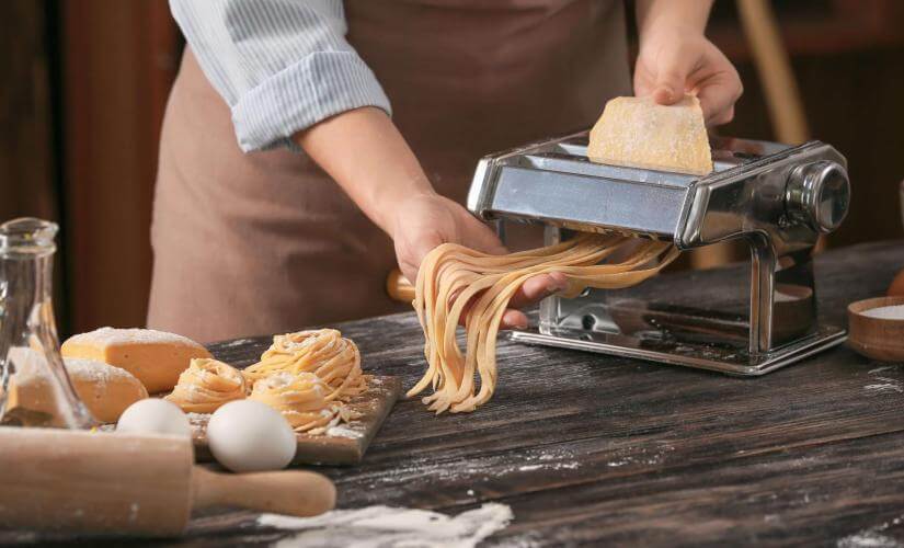 Small Group San Gimignano Wine Tasting and Pasta Culinary Experience