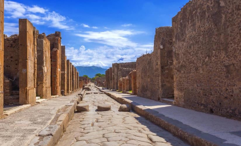Private Pompeii & Amalfi Coast - Large Group (Naples Group 2026)