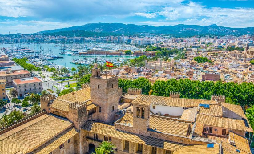 Best of Palma De Mallorca and Naples Package