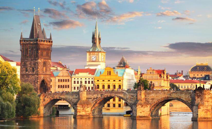 Historical Charles Bridge Guided Walk, River Boat, and Museum
