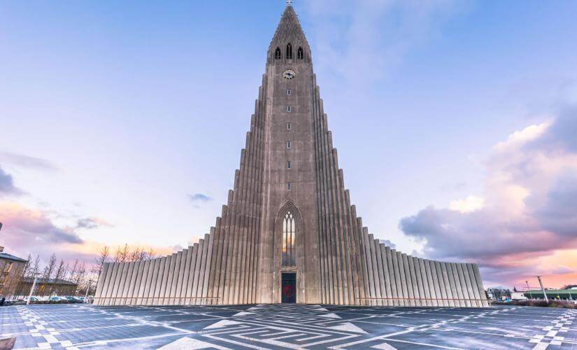 Reykjavik City Walk for Cat Lovers