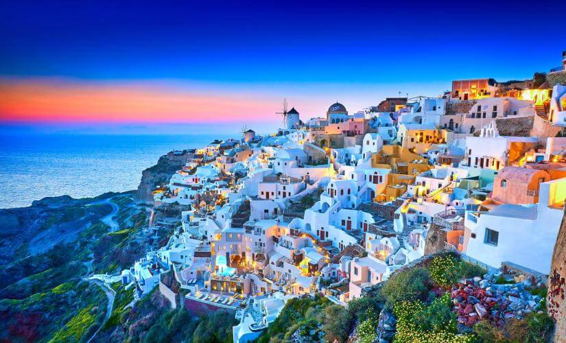 Santorini Oia and Fira Highlights with Boat Transfer from Old Port
