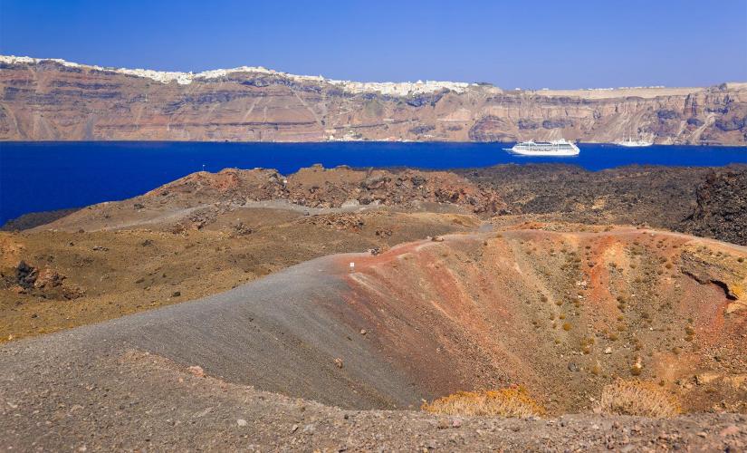 Volcano, Hot Springs and Thirassia Tour (Caldera, Nea Kameni, Mediterranean Sea)