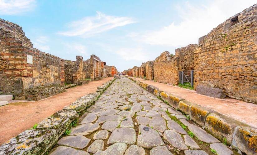 Small Group Pompeii Ruins and Sorrento Coast from Salerno