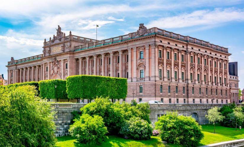 Private Stockholm Discovery with Personal Driver