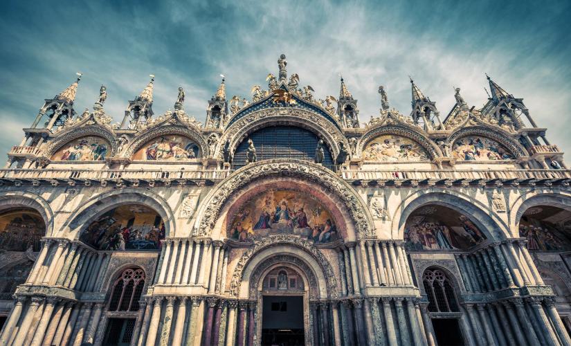 The Golden Basilica Skip-the-Line with Guide