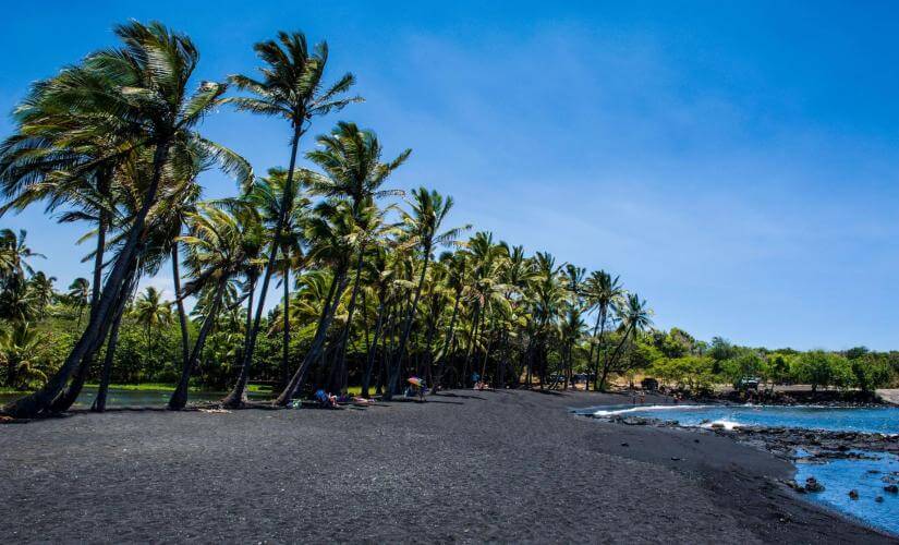 Private Punaluu Beach Volcanoes National Park and Hilo Waterfalls Experience