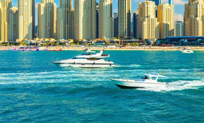 Night Luxury Yacht Cruise and Dubai Skyline with Food and Drinks (Hotel Guests)
