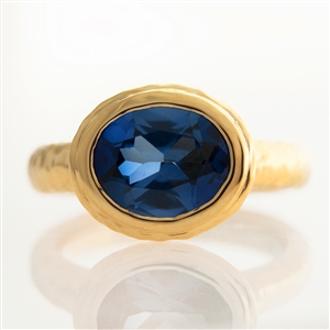 Hammered Oval Bezel Ring Blue Sapphire