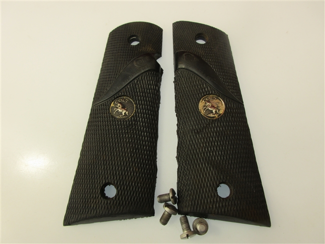 Grip Panels,  1911 Style Pachmayr Black Plastic