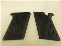 Davis P-32 Grip Set, Black Plastic
Models P-32, P-380