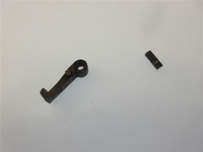 Harrington & Richardson Lever Hand
From .32 Top Break .32 Cal, 6 Shot, Auto Eject
Believed To Be 2nd Model, 3rd Variation
Patent Dates May 14 & Aug 6, 89 April 2, '95 April 7, 1896