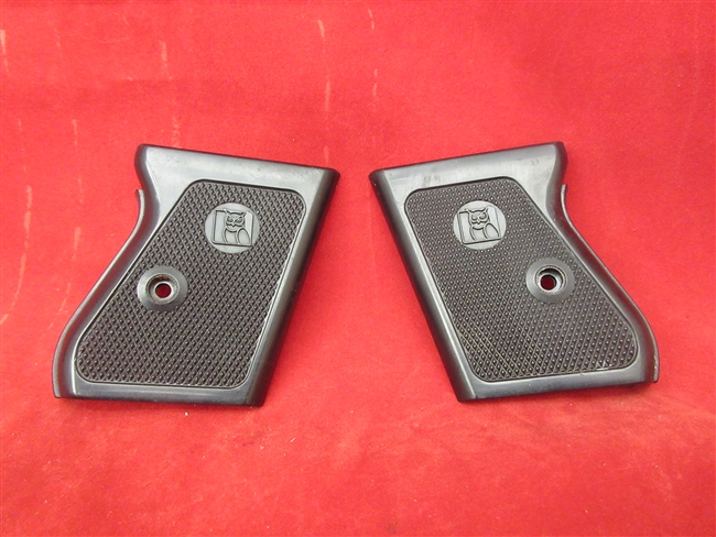Iver Johnson TP22 Grip Panels
