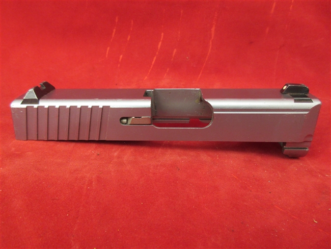 Kahr Arms PM9 Slide Assembly
â€‹Includes Striker, Extractor & Sights
