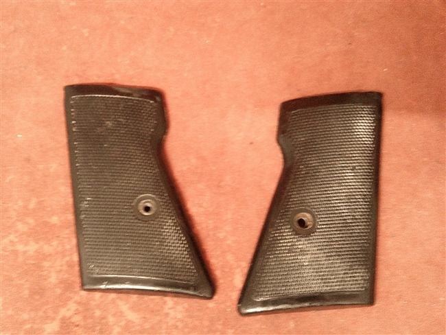 FEG MKll  Grip Set