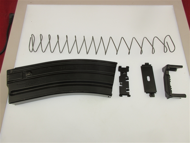 H&K Magazine Repair Parts
â€‹Follower, Spring, Floorplate Assembly
â€‹Magazine Body Is Damaged And Included For 
â€‹Manufacturer Authentication Only