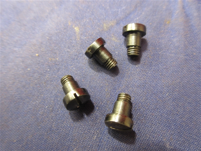 Llama Extra Grip Screws (4)