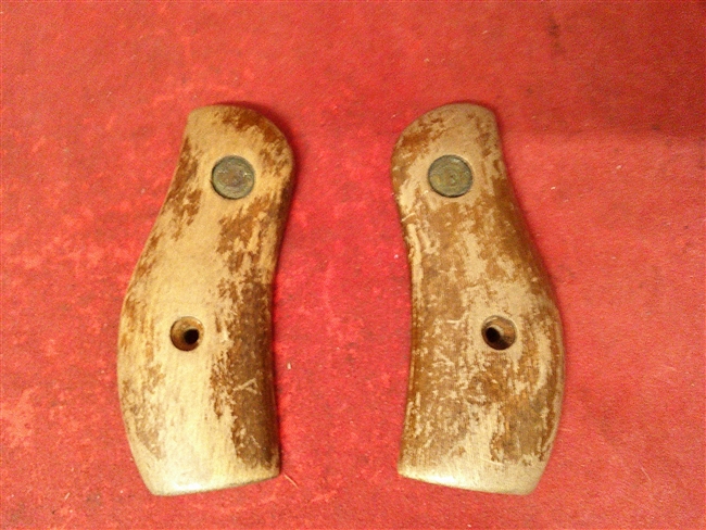 New England Firearms R73 Grip Set
