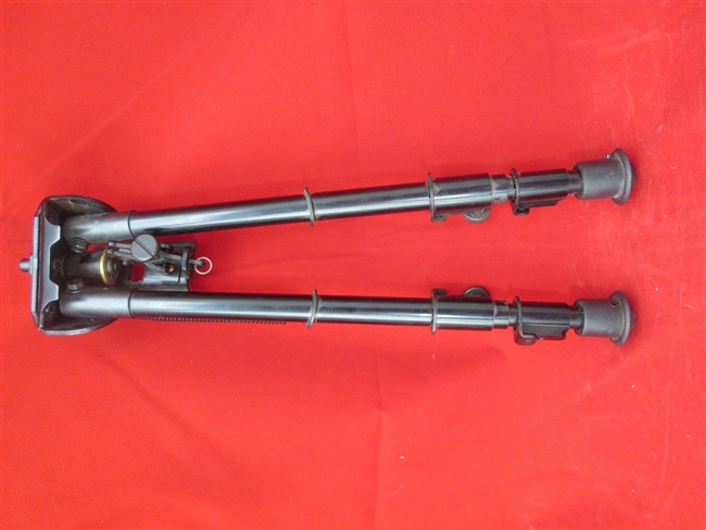 Champion Rifle Bipod
â€‹
Compact and lightweight Spring-return telescoping legs
Easily attach to sling swivel stud Quickly adjust to heights between 14-1/2" 29-1/4"
Steady shooting from both sitting and kneeling positions