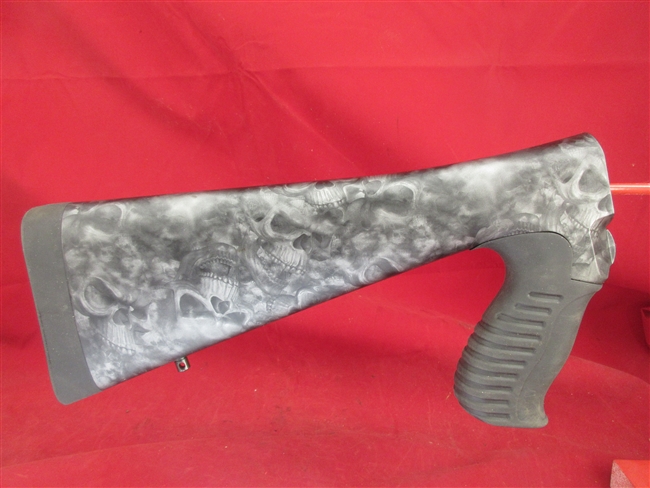 Weatherby PA-459 12 Ga. Buttstock
â€‹Skull Pattern