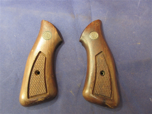 Rossi 665 Grip Set