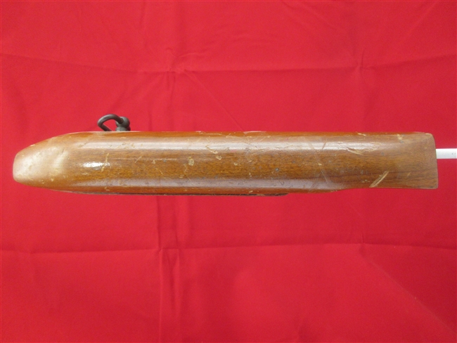 Remington 552 Forend
Non Checkered Original Finish
â€‹With Sling Swivel