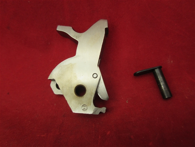 Ruger GP100 Hammer Assembly W /  Pivot
