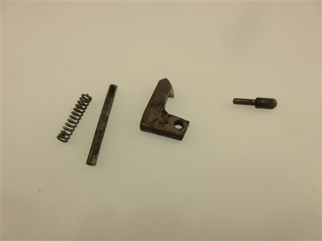 Savage 720 Extractor, Round Firing Pin Type
W / Plunger, Spring & Pin