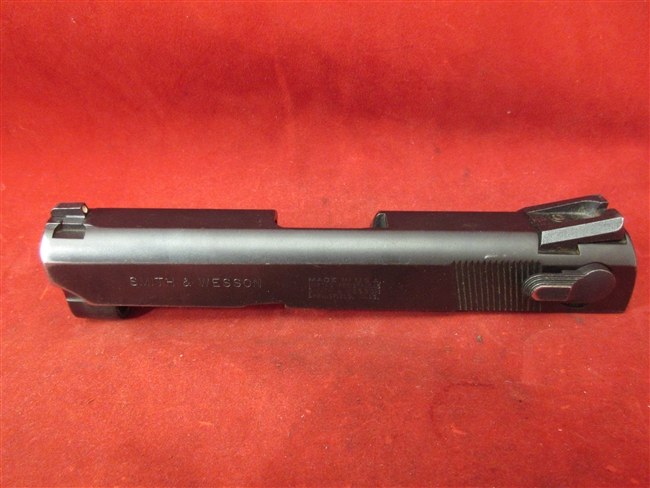Smith & Wesson 3914 Slide Assembly
â€‹Includes Safety, Sights & All Internals