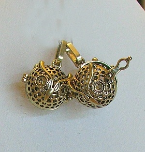 LAVA BEAD CAGE PENDANT-A10-90-C