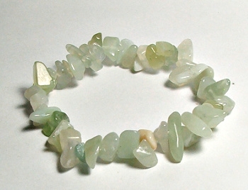 A124-04 STONE CHIP BRACELET IN NEW JADE