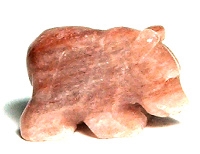 A36-13 SMALL BEAR IN NEW PEACH FLOWER