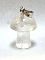 A37-01 SMALL MUSHROOM PENDANT IN CLEAR QARTZ