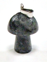 A37-41 SMALL MUSHROOM PENDANT IN BLACK JADE