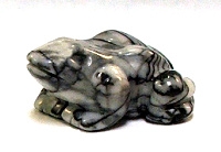 A45-07 STONE FROG IN BLACK PICASSO