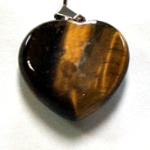 A51-11 30mm STONE HEART PENDANT IN TIGER EYE