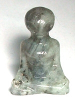 A52-05 50mm STONE SITTING ALIEN IN LABRADORITE