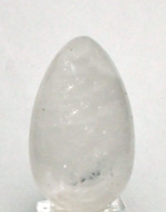 A68-03 40mm STONE EGG IN CLEAR QUARTZ