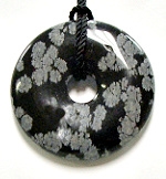 A86-11--40mm STONE DONUT IN SNOWFLAKE