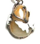 TDB-202 BUTTERFLY ON TEARDROP PENDANT IN YELLOW JADE