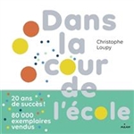 Dans la cour de l'ecole