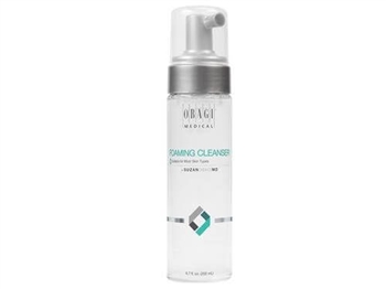 SUZANOBAGIMD Foaming Cleanser gently cleanses and purifies the skin. The combination of special ingredients helps soothe and refresh the skin. Thick, luxurious microfoam removes oil buildup, makeup and other impurities.