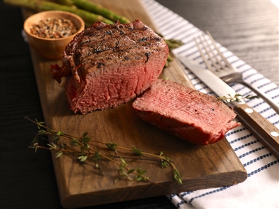 Grilled filet mignon sliced and ready to eat