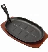F464 - Cast Iron Oval Sizzler with Wooden Stand