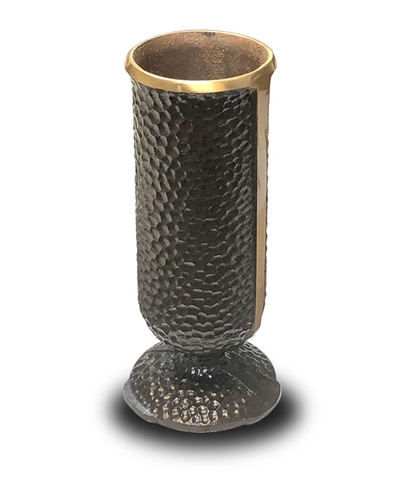 Sheidow Bronze Vase