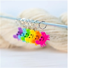 Blue Bird Makery:  Stitch Markers Happy Crabs