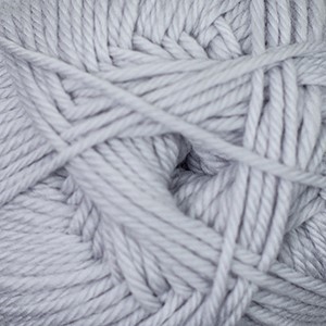 220 Superwash Merino 064 Glacier Grey (Final Sale)