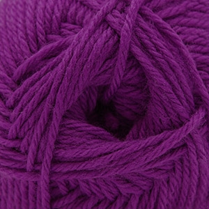 220 Superwash Merino 117 Dahlia